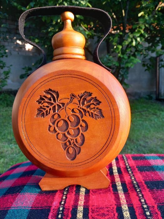 Дървена  Бъклица  1 литър гравирана