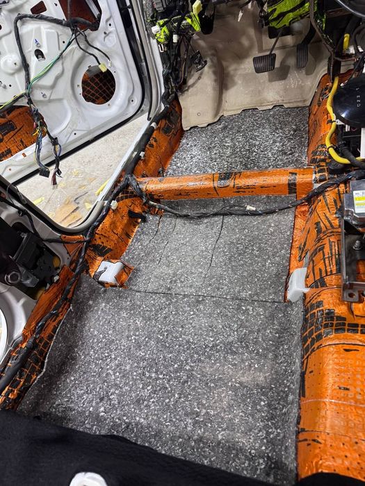 Shumka Polirovka Ceramika Tonirovka Elektrik xizmatlari