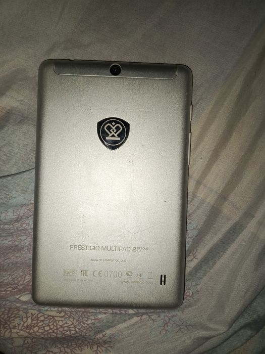 Планшет PRESTIGIO с чехлом
