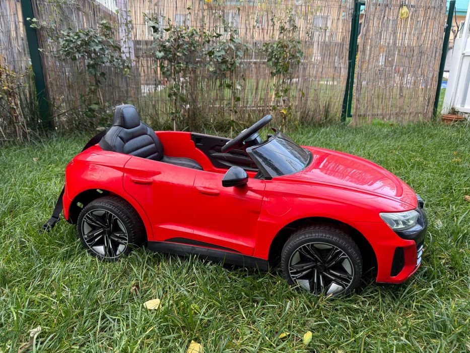 Masina Audi e-Tron copii maxim 4 ani