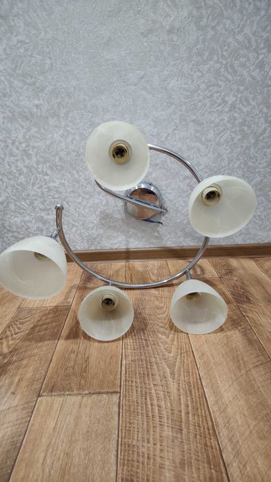 Люстра 5 плафонов