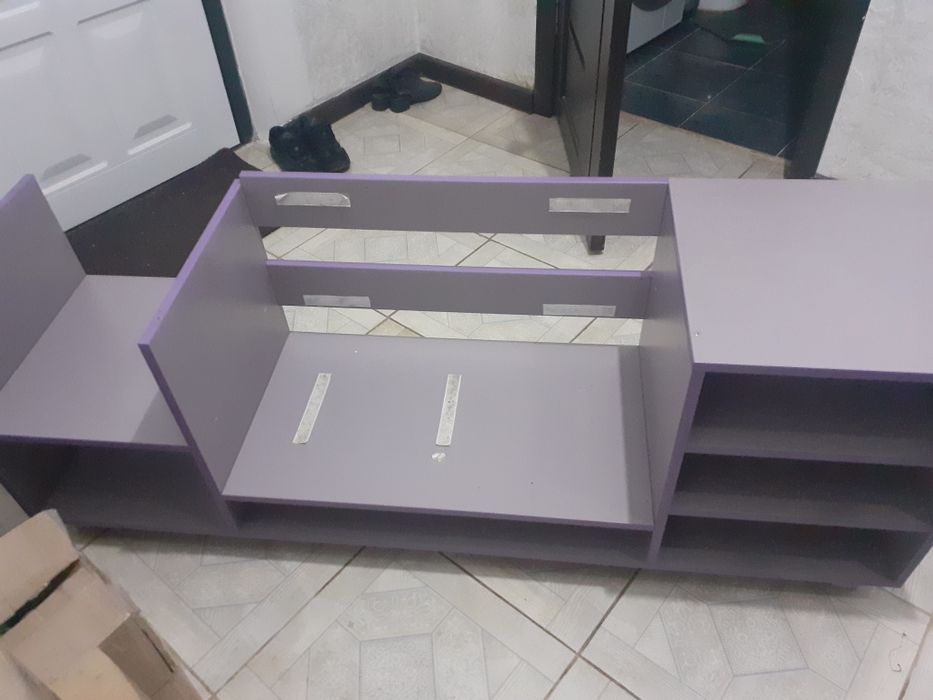 Шкаф и тумбу отдам