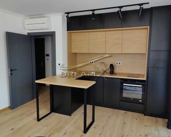 Тристаен под наем в Центъра! 71241637