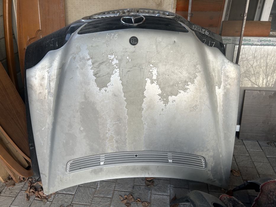 Продам капот от w203. Оригинал.