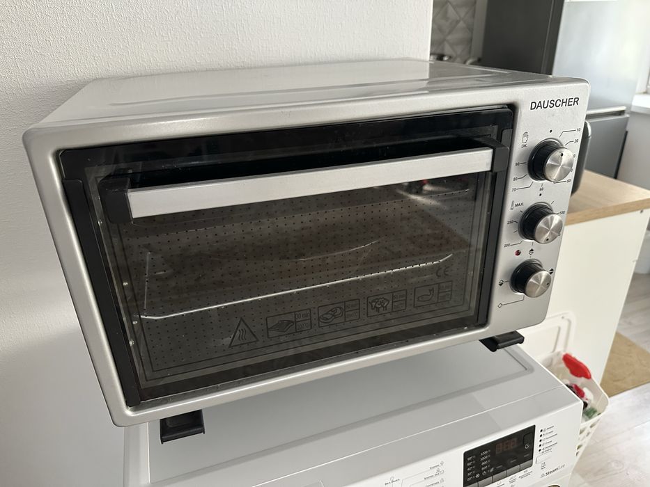 Электричекая духовка Dauscher