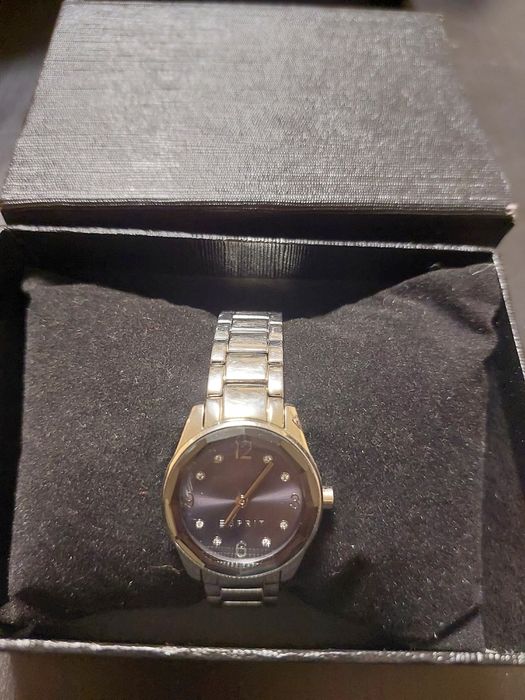 Vand ceasuri de dama Festina, Esprit si Orient