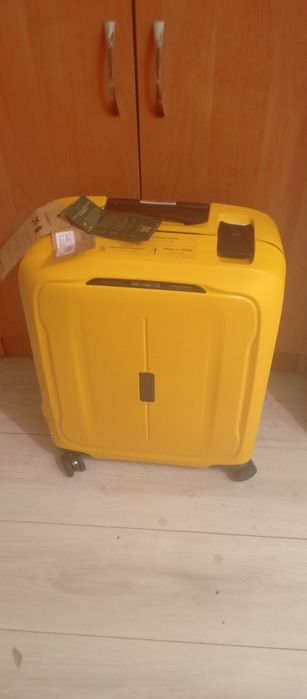 Продам чемодан Samsonite новый