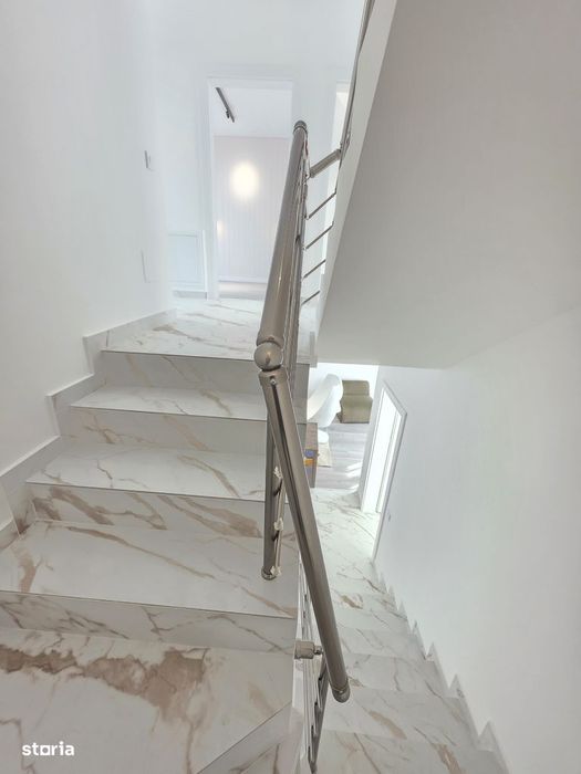 Casa 5 Camere 3 Băi cu Teren 300 mp. Măgurele Ilfov