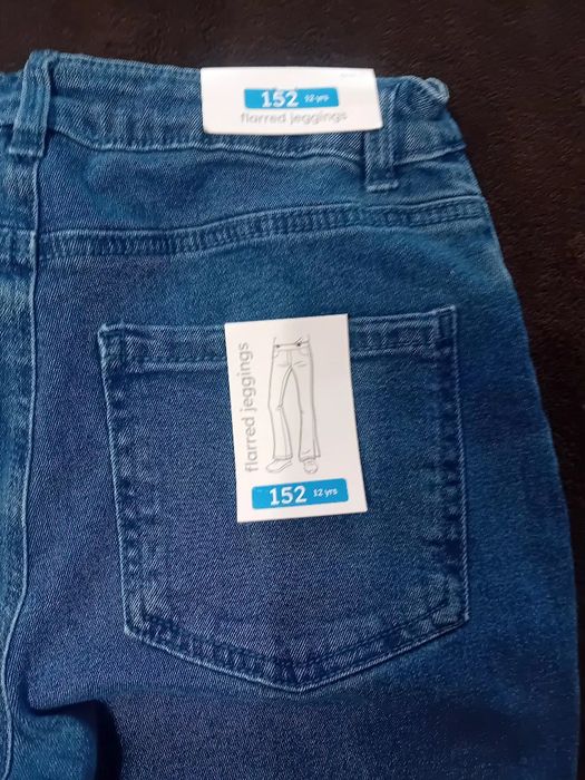Blugi noi marime 152 fata