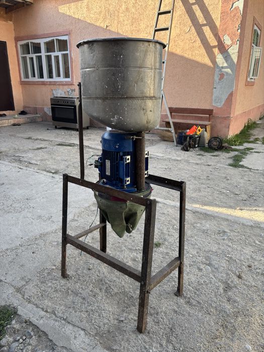 Продам дробилку.