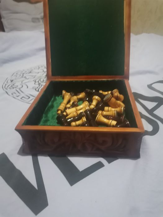 Шахматы в сундуке