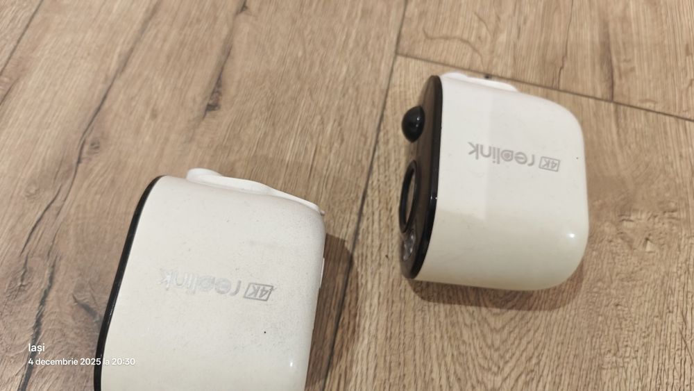 Camera supraveghere Reolink argus 4k cu panou solar