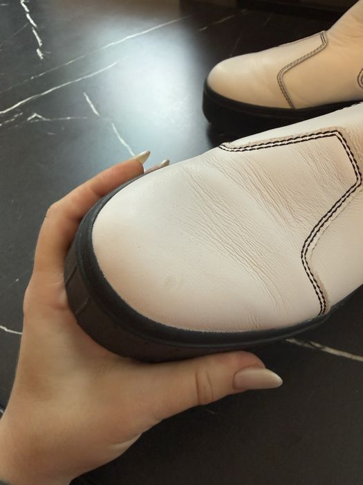 Бели кожени боти тип Chelsea Puma