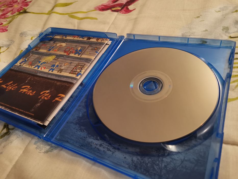 Ирги за  PS4 Fallout4 .  Watchdogs2 . NFS Heat
