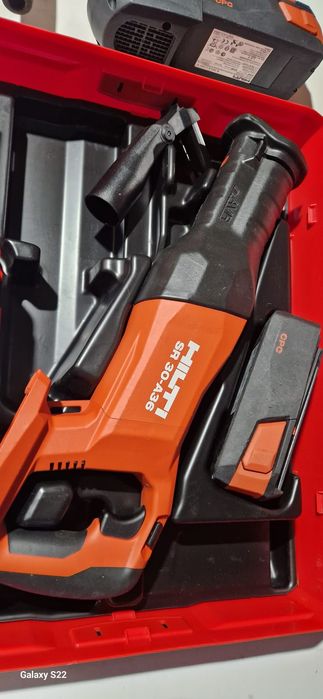 Hilti rotopercutor ,sabie pe acumulator de 30 V