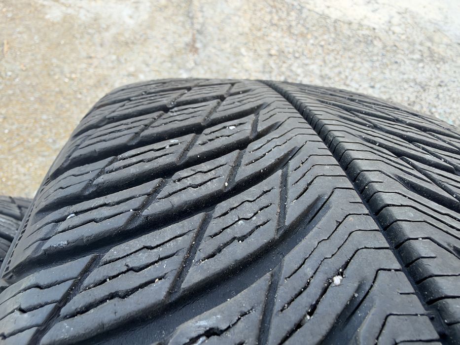4бр. ОТЛИЧНИ Зимни Гуми С Борд 225/65R/17 -MICHELIN- DOT:3819- 7.4мм.+6.4мм.