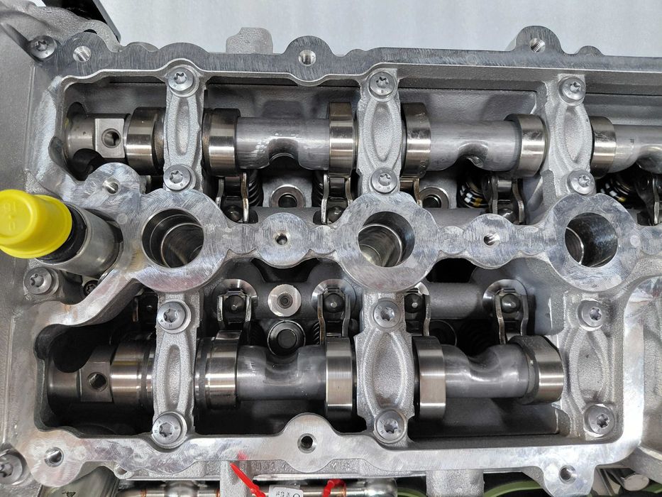 07L103285 К-т Нова Лява глава 5.2 V10 Audi R8 S8 S6