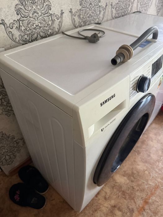 Продам стиральную машину