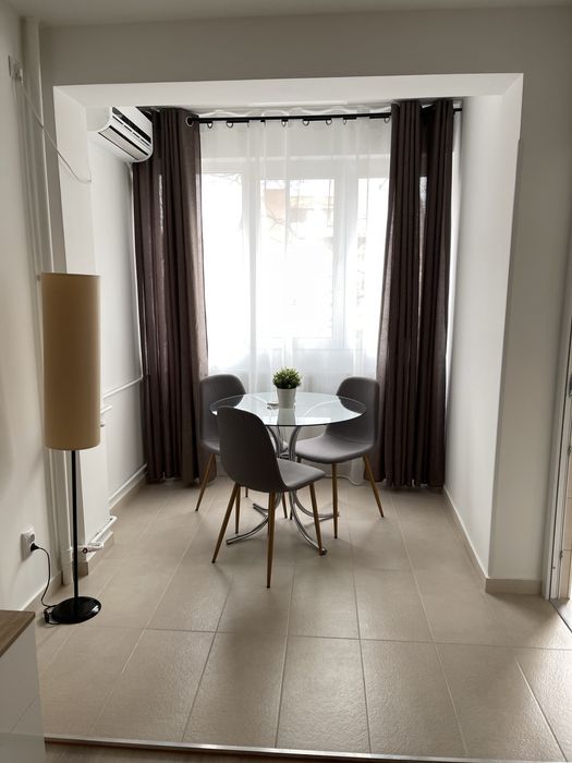 Garsoniera de inchiriat Dristor