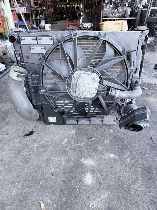 Маска с перка и радиатори Бмв Ф26 Х4(maska Bmw X4)