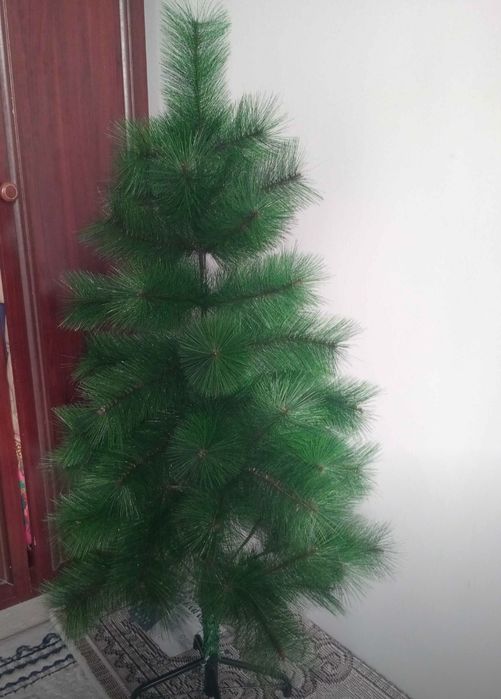 Ёлка новогодняя, искусственная. 1.20. Новая. Ёршик