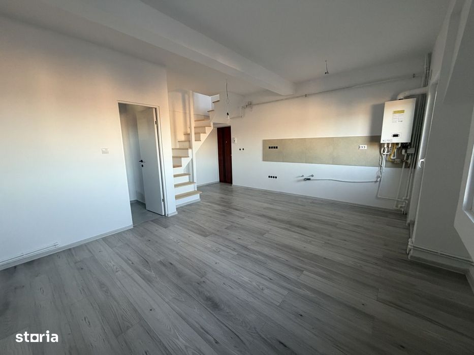 Apartament 2 camere, renovat, totul nou-scara interioară, zona buna — fotografia 1