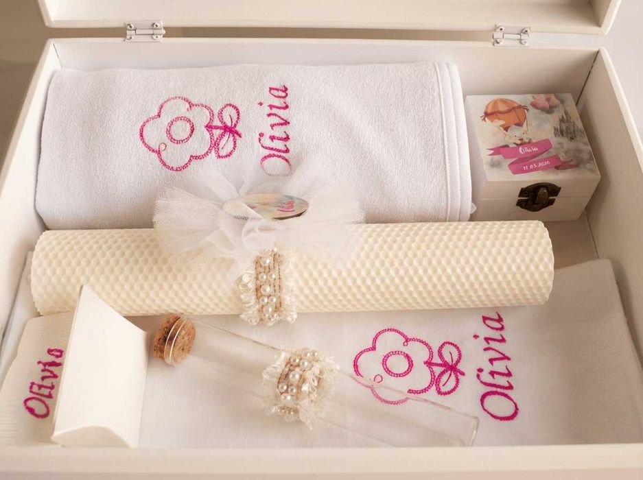 Trusou botez fetiță personalizat - set complet cu cutie din lemn Lovia