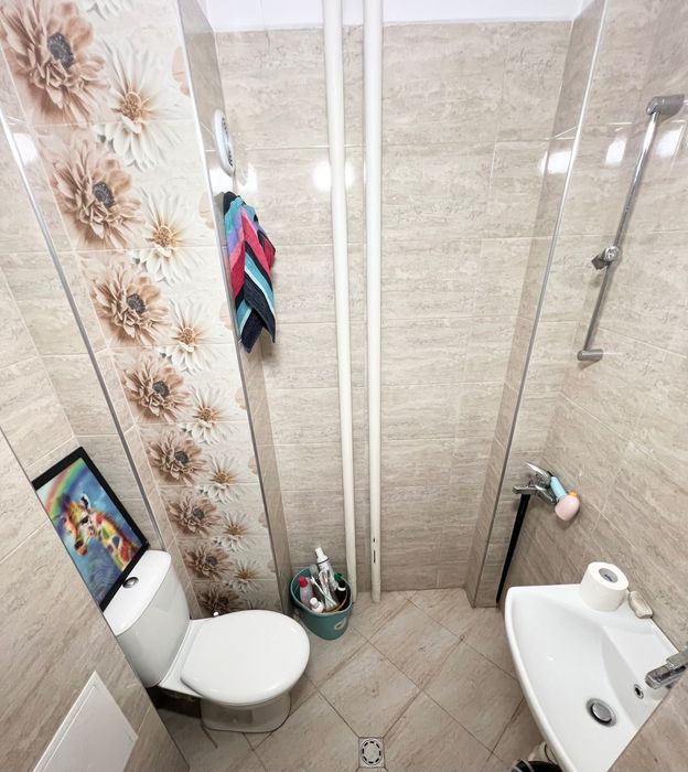 Дава се под наем Двустаен апартамент в София, Център - 80 кв.м за 199.41 € - Снимка #3