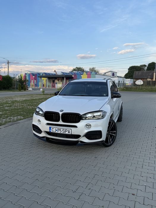BMW X5 F15 M50D 381 cai an 2015 Alb Perlat//