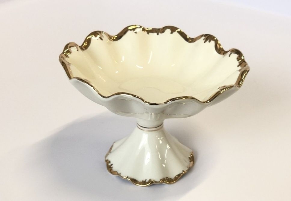 Продам конфетница фирмы ЕЛАМИНА