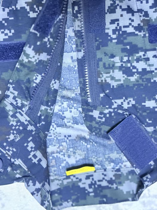 Продам новую специальную форму