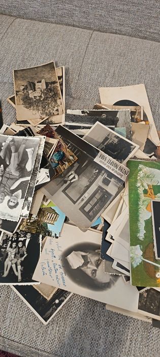 Poze și cărți poștale vechi