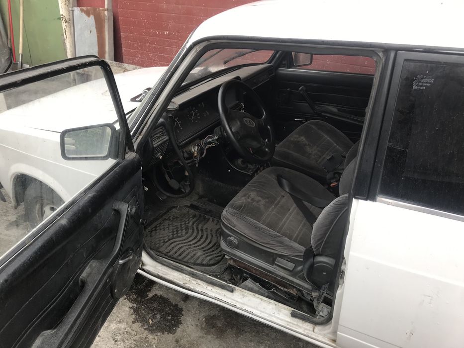 Продам ваз 2104.