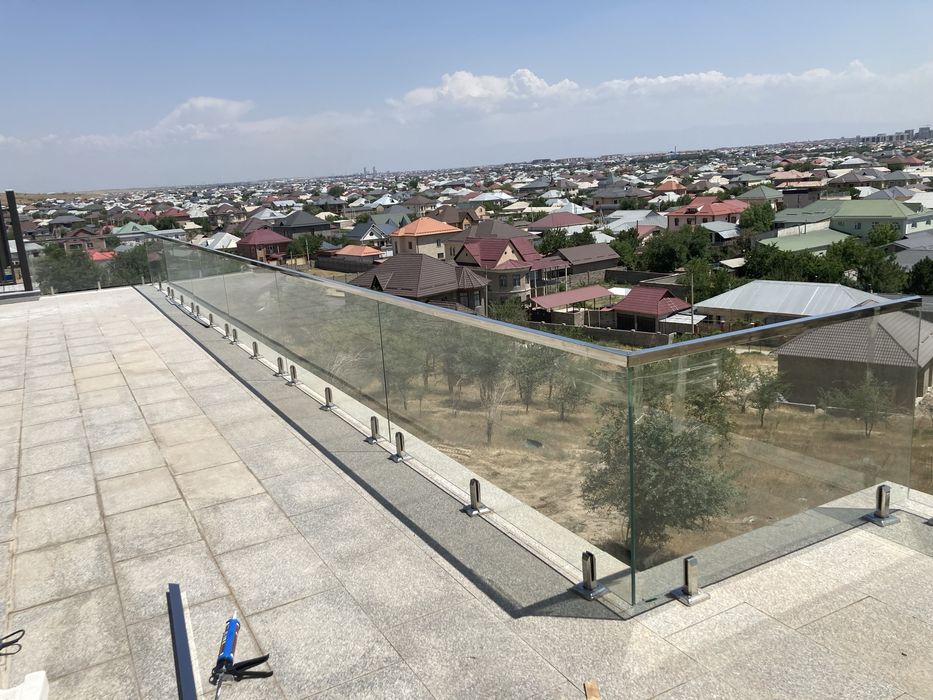 Стеклянные перила