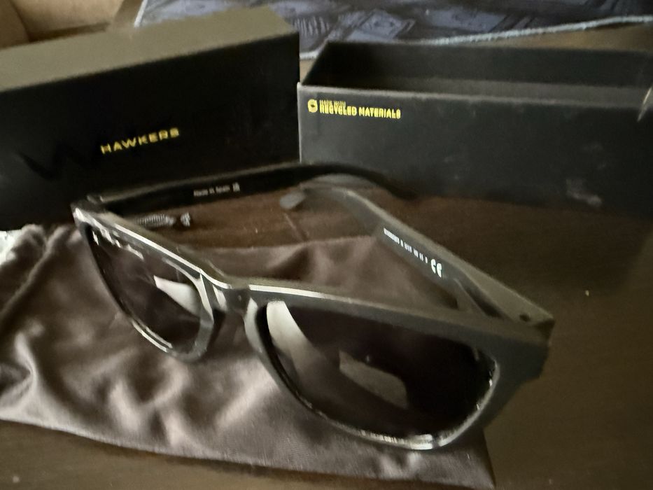Ochelari de soare Hawkers