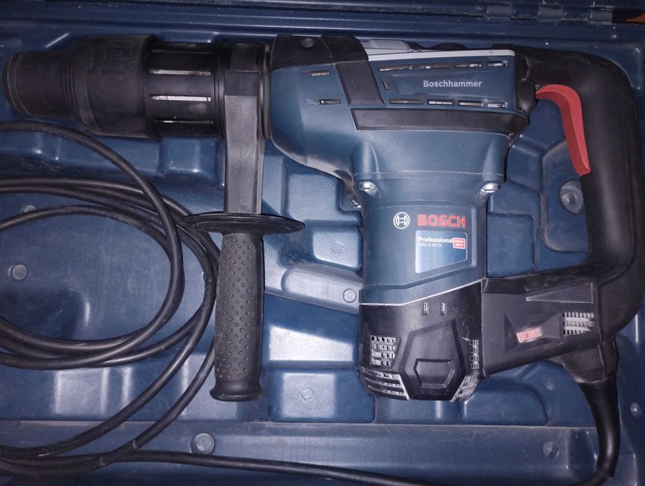 Перфоратор BOSCH