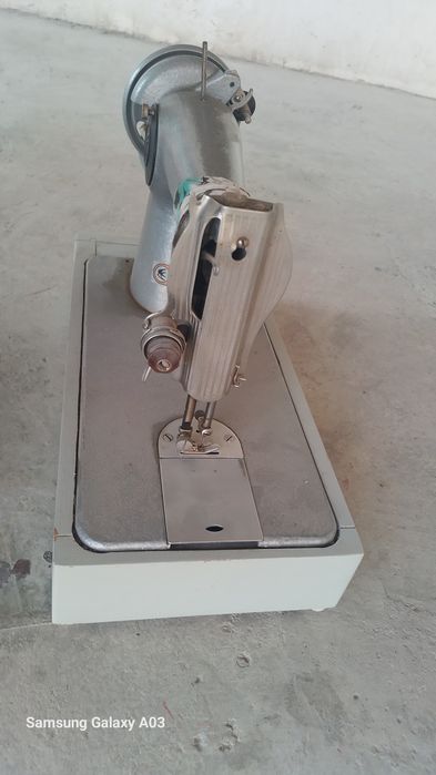 Ruchnoy Tikuv mashinasi