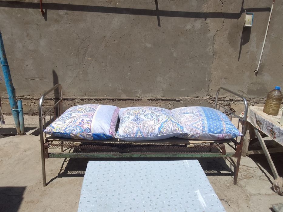 Подушки пуховые большие