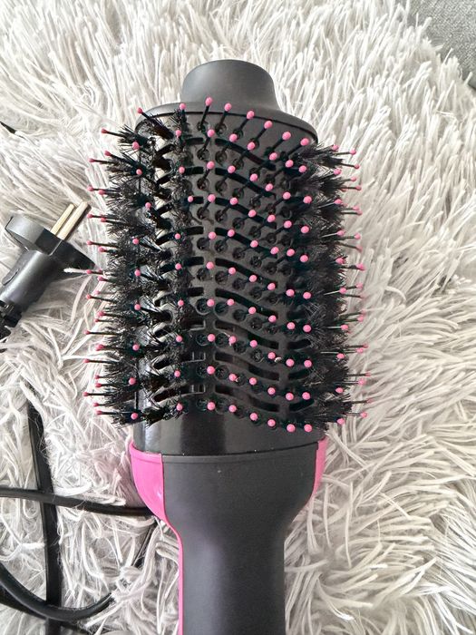 Електрическа четка  на revlon