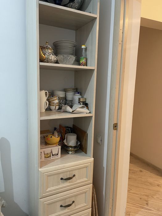 Продам письменный стол с пеналом