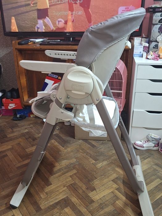 Scaun de luat masa chicco