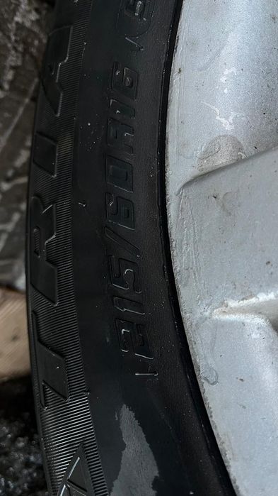 Продам шины почти новые