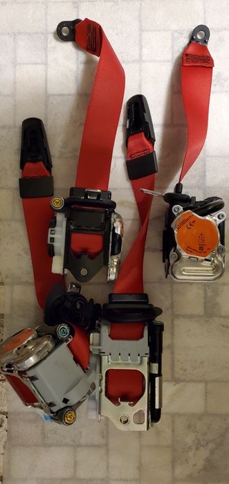 Set 4 Centuri Siguranta PORSCHE Macan / Cayenne / Carrera / Panamera