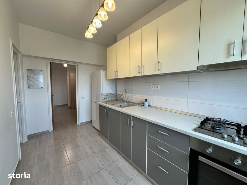 DEOSEBIT! 2 camere - 65 mp | Tavane inalte 2,80 m | Centrala | Boxa |