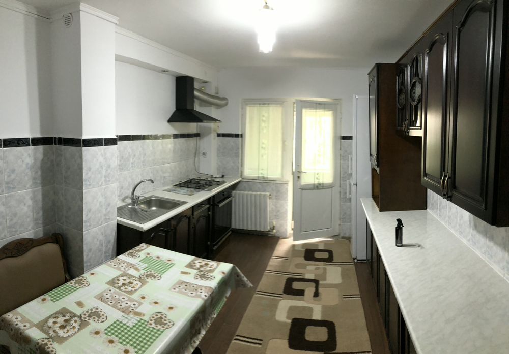 Inchiriez apartament cu 3camere