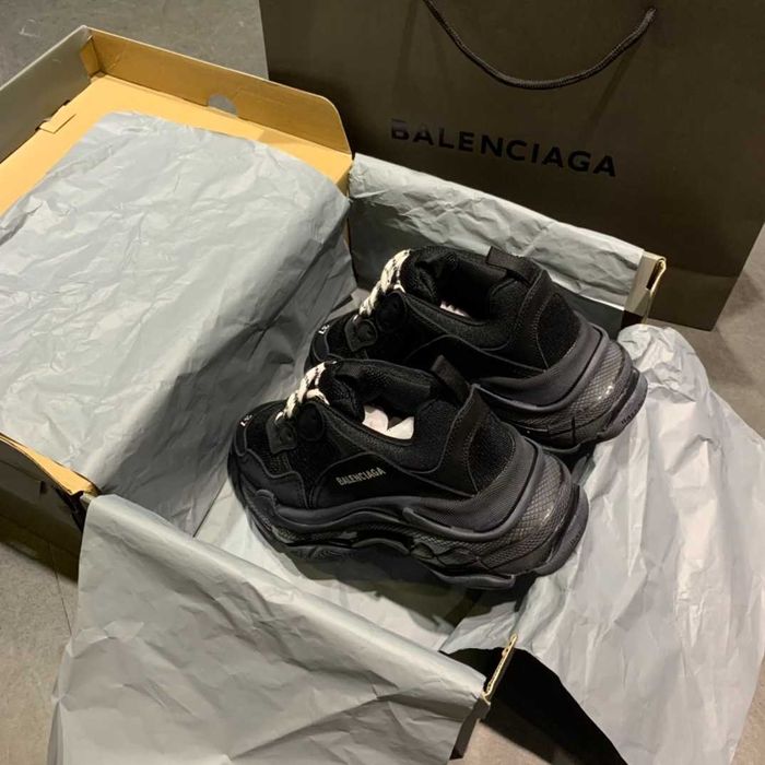 Adidasi Balenciaga Triple S Premium