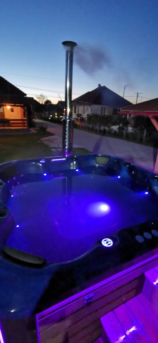 Ciubar mobil/jacuzzi Deluxe de Inchiriat