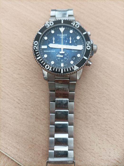 Продавам мъжки часовник Tissot