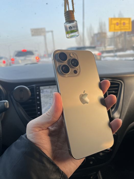 айфон 15 про мах 256  гб продаю