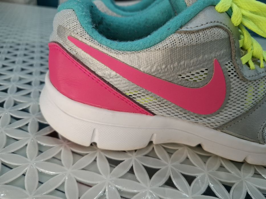 Nike raning 35 .5 размер